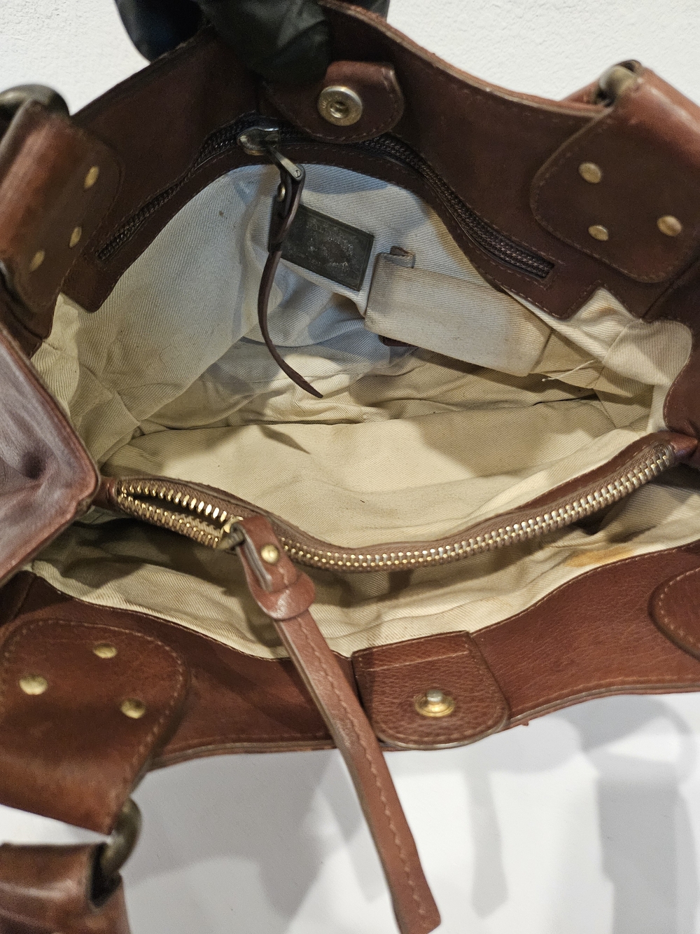 Bally Vintage Leather Shoulder Bag - Picture 4 of 11